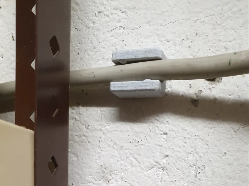 ceiling cable powercord clamp routing - Klemme