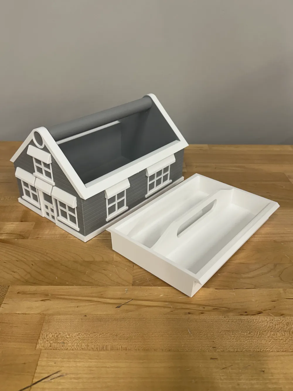 Task Box House House Toolbox with Tray by hirammunoz - MakerWorld