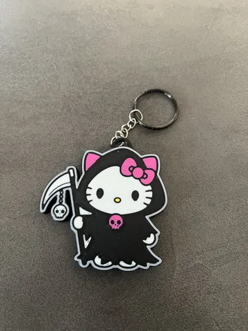 Llavero: Grim Reaper-inspired Hello Kitty keychain — vista de referencia 4