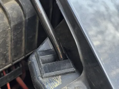 Hood Prop Holder for Skoda Octavia mk2