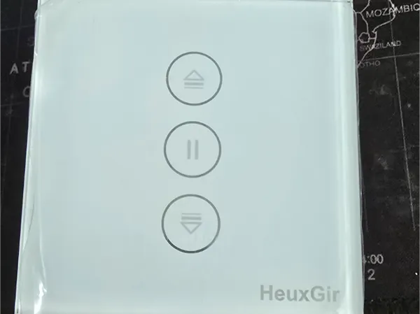 Boîtier saillie pour interrupteur connecté HeuxGir
