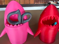 Porte-stylos requin — photo 1