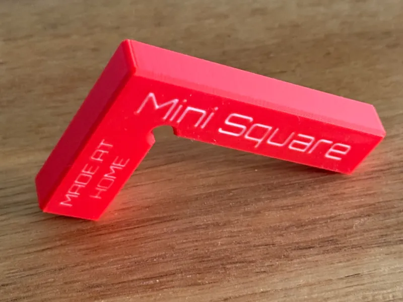 Mini Square 65mm - Red Series