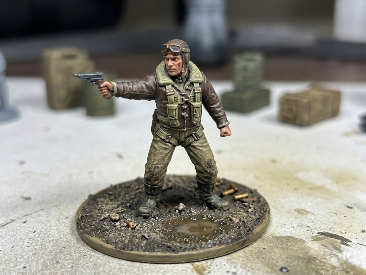 WW2 Tabletop Wargame Mini - Downed Pilot