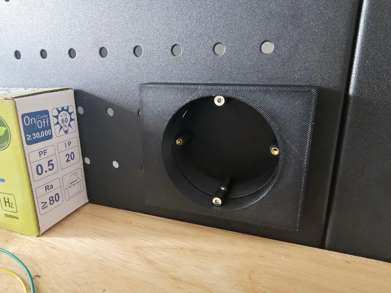 Workshop Italy - Power Socket