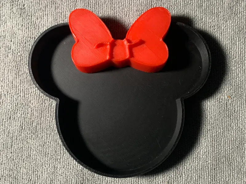 Minnie Valet