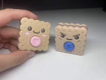 Objeto manipulable: BISKY and BRAT - B-Skit! Clicker Collection — vista de referencia 4