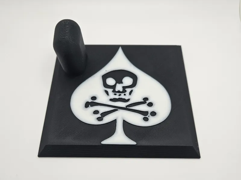 Death Spade Pistol Stand