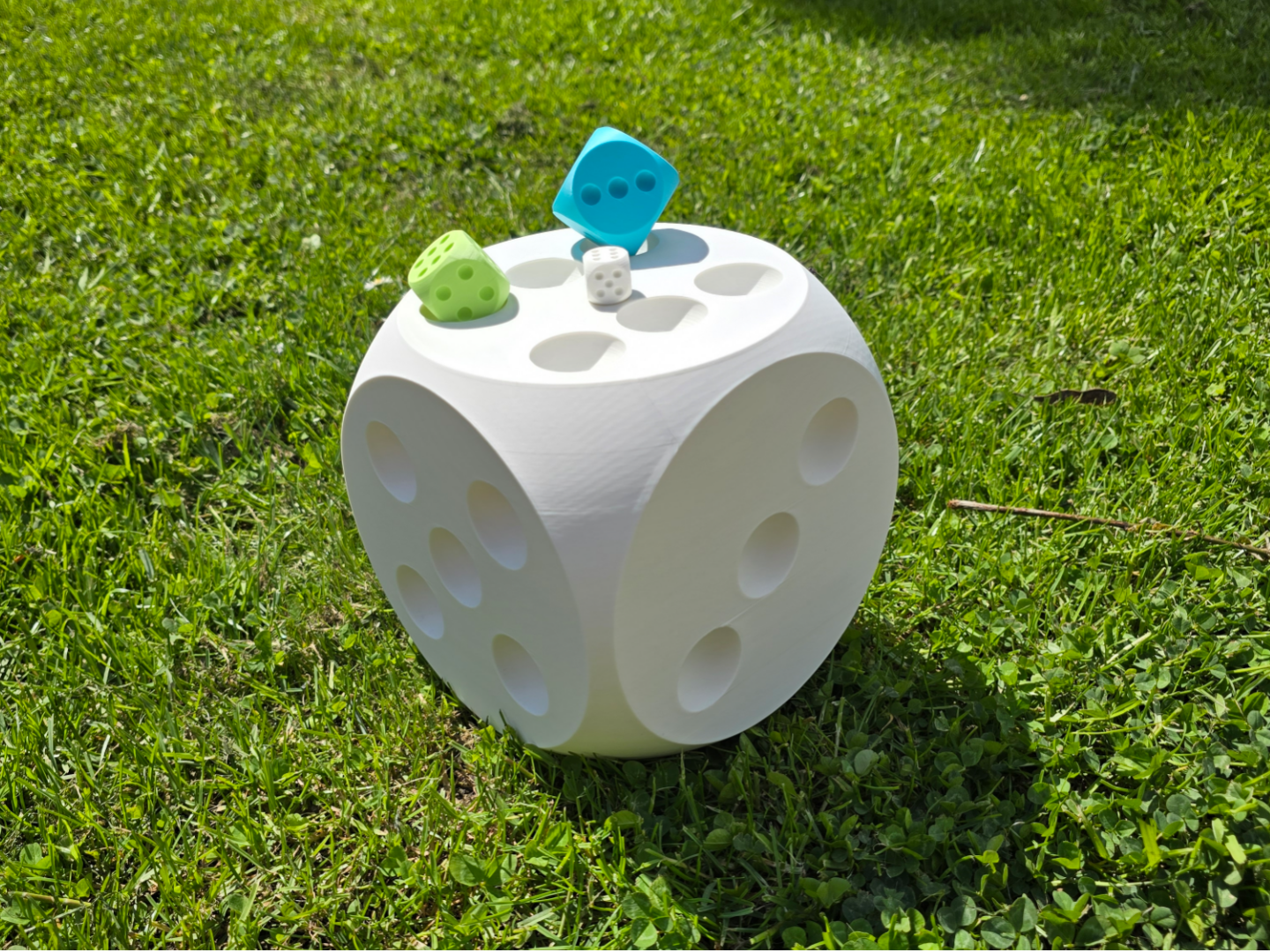 DICE STACK – XXL Gartenwürfel & Spielwürfel Set 