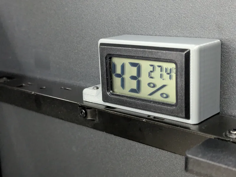 The Thermoscreen! P1 rectangle hydrometer holder