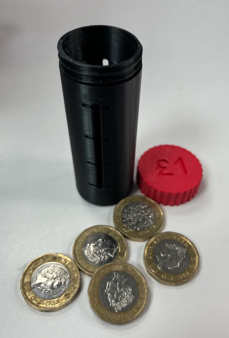 Coin Holders (UK Currency) by jdalycache MakerWorld