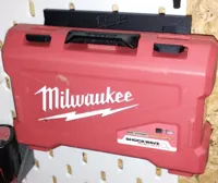 Support boîte Shockwave Milwaukee pour Skadis — photo 1