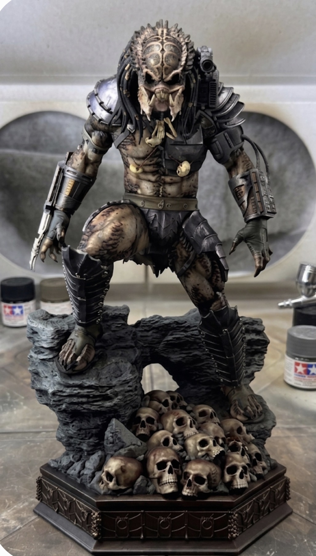 Miniatura 2 do modelo 3D Predator Statue -Optimized Easy Print / Multi-Part