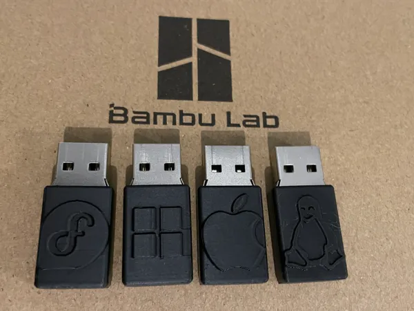 Boîtier de clé USB à thème système d'exploitation