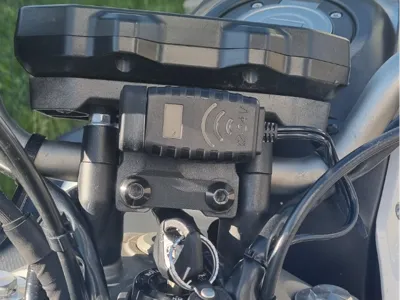 MT07 USB Mount