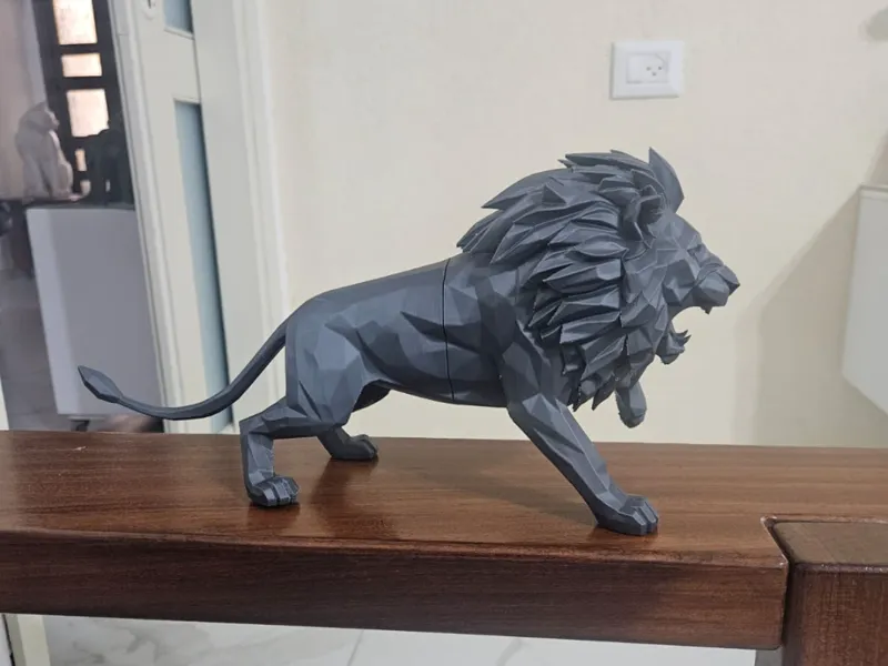 Poly-Roar: Low Poly Guardian Lion