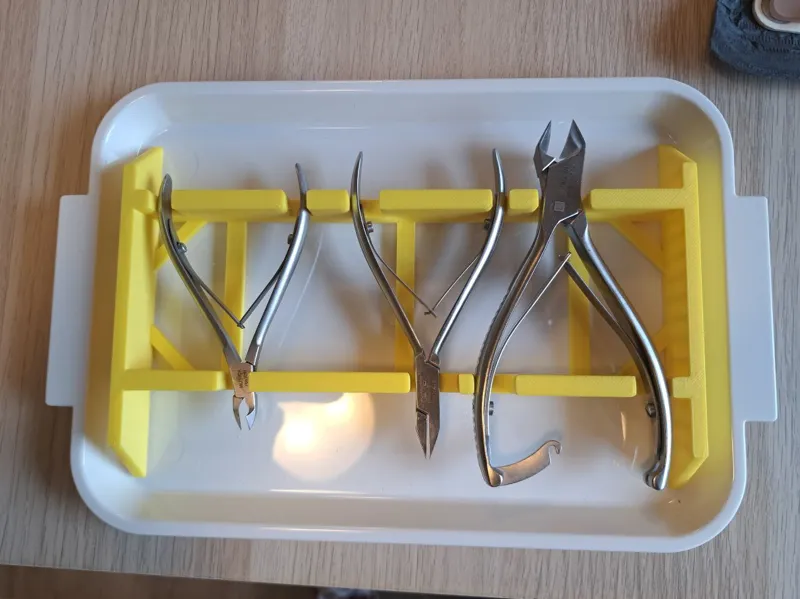 Halterung für Nagelscheren