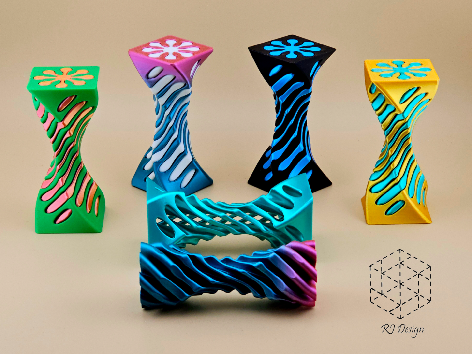 V3 Series - Twisted Column