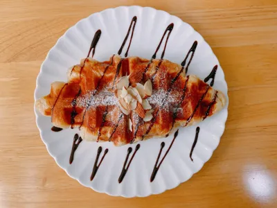 croissant waffle (croffle)