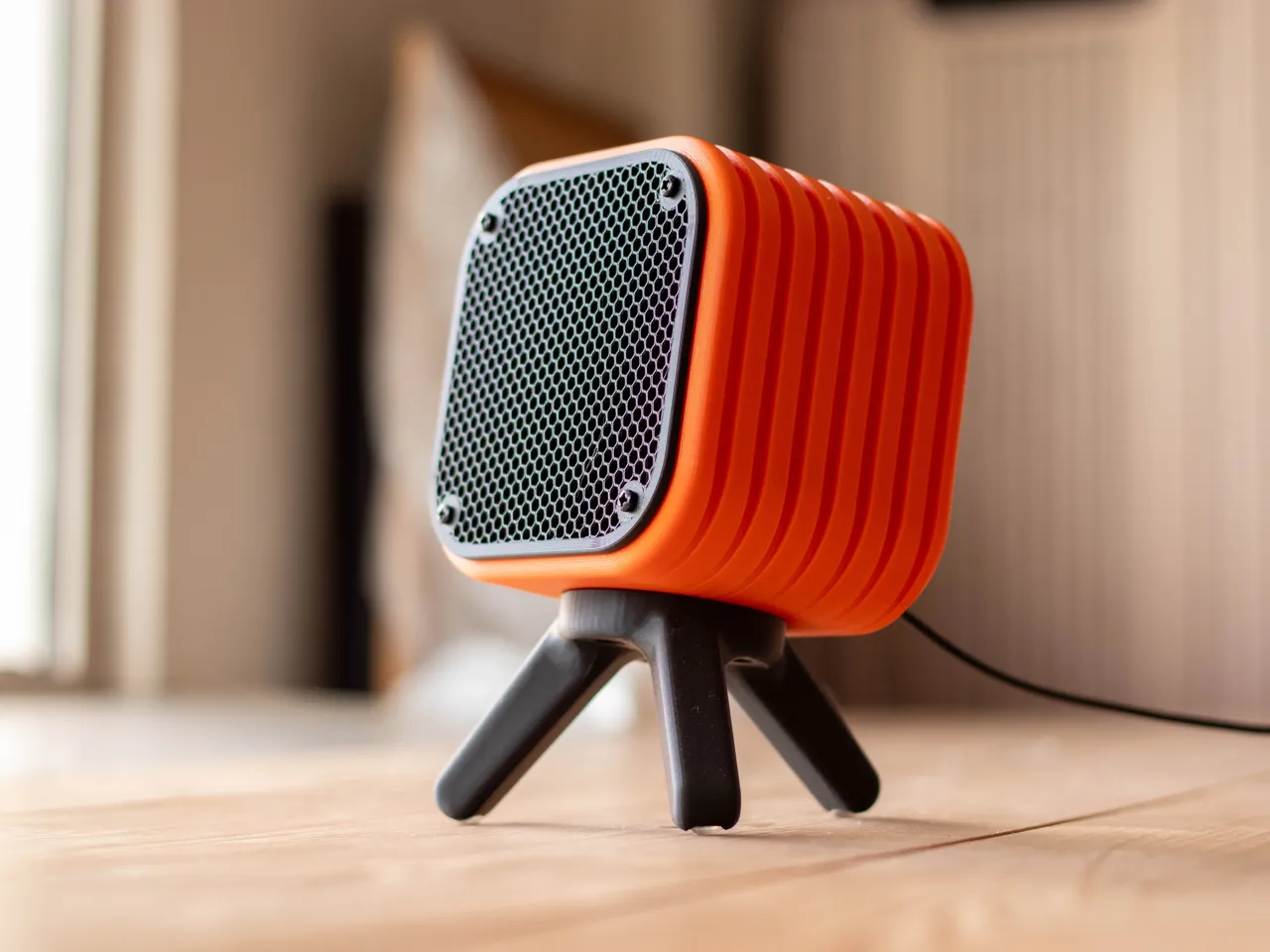 DIY Desktop Speakers (Logitech Z333/Dayton PS95-8) view 4