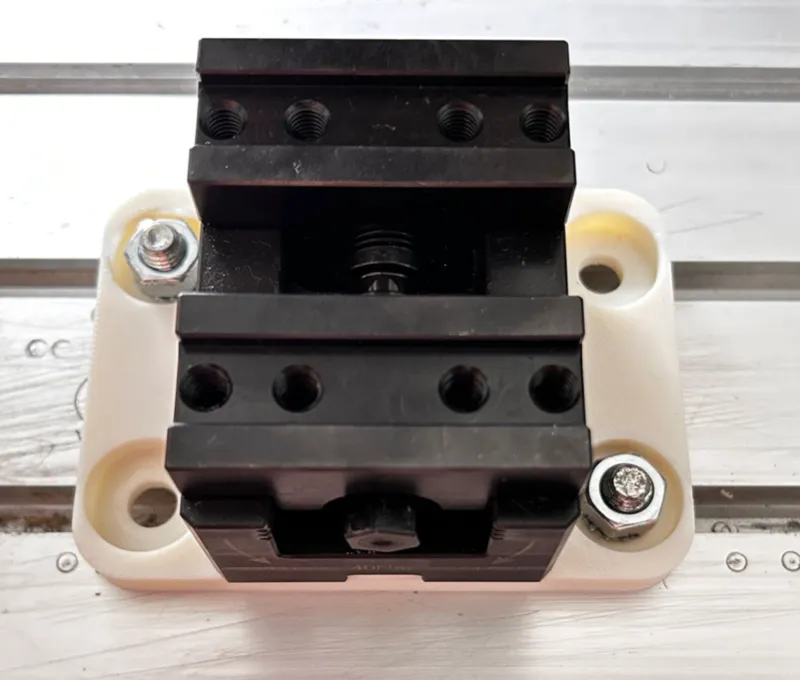 8-55 / L26 vise mount for CNC3018