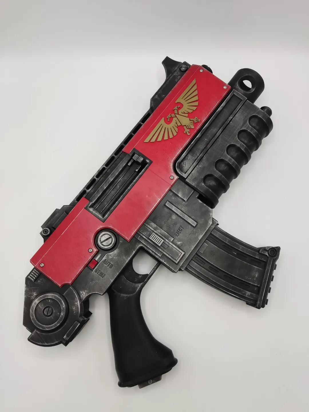 Warhammer 40K Bolter/Boltgun view 4