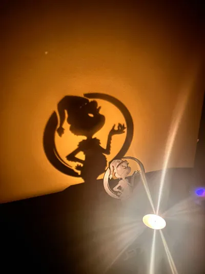 Grinch candle holder 