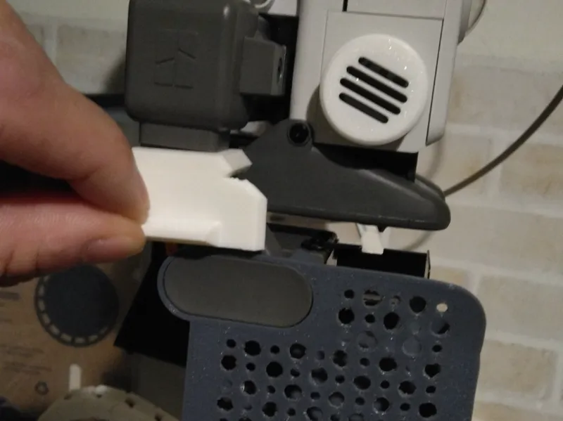 A1mini用　廃棄物カゴ入れストッパー