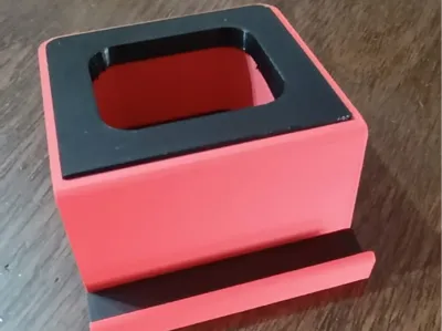 Tablet / cell phone stand