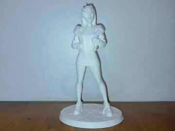 Figura decorativa: Momo Ayase Figure Dandadan — vista de referencia 3