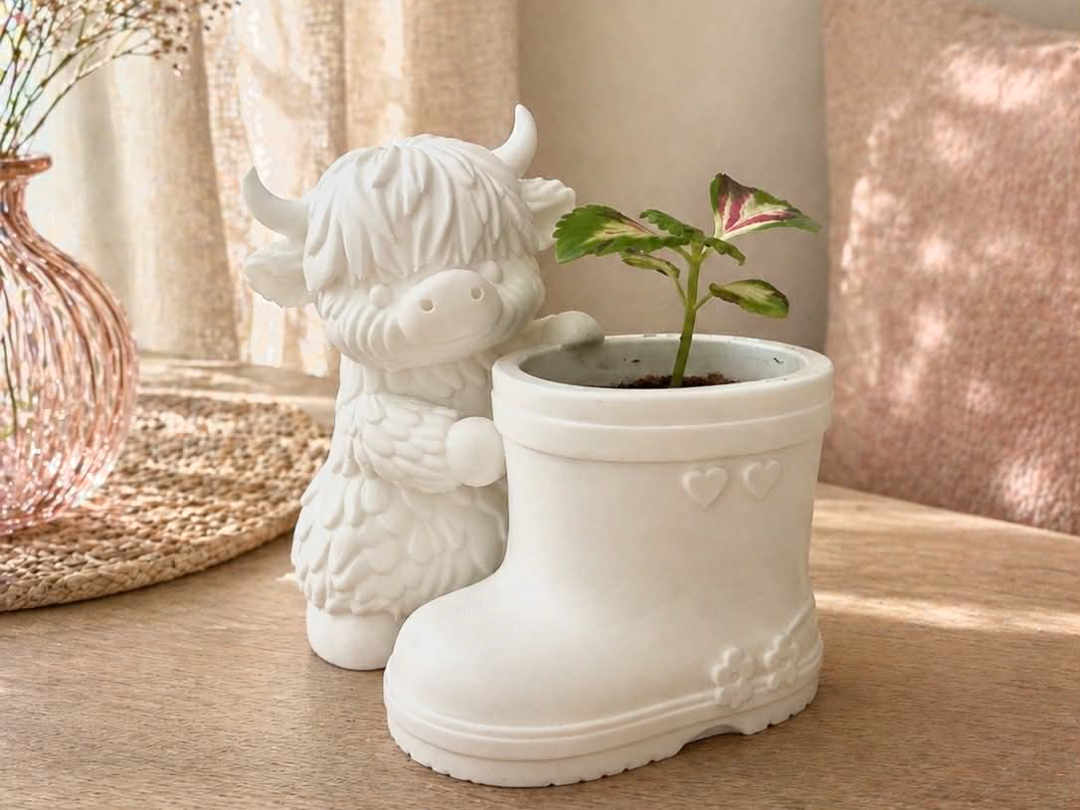 Highland Cow Boots Planter