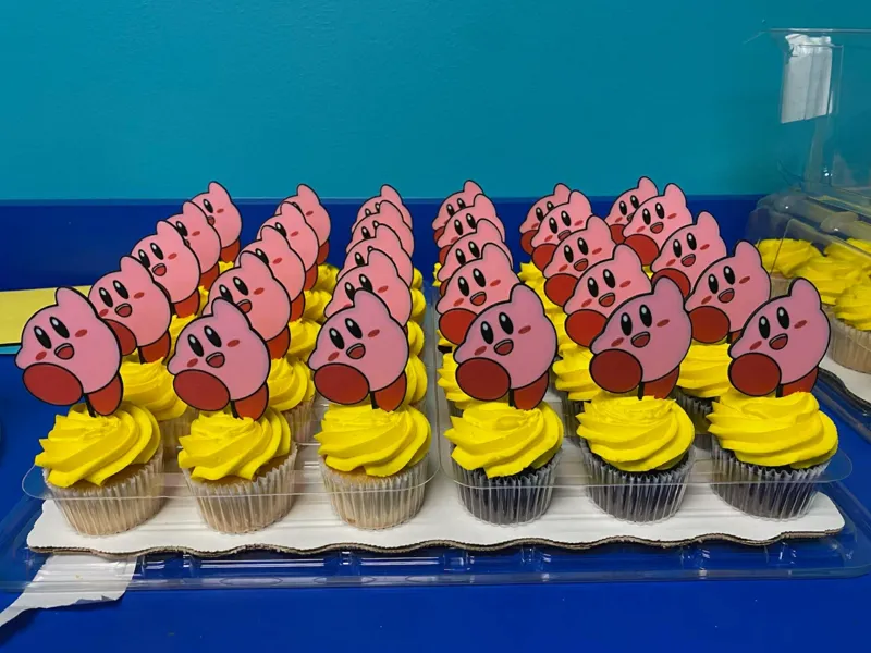 Kirby cupcake topper