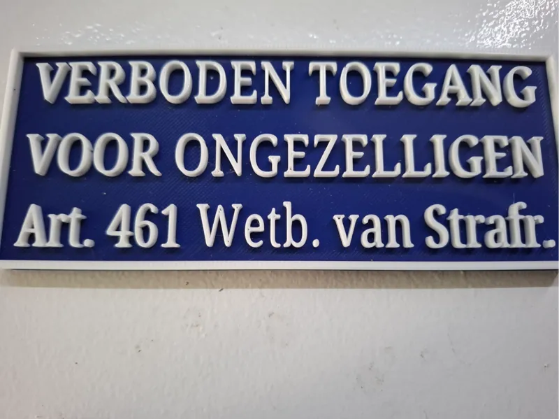 Verboden Toegang voor Ongezelligen
