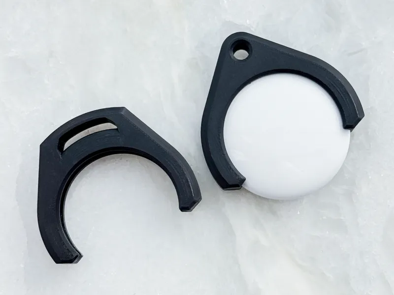 Apple AirTag Keychain