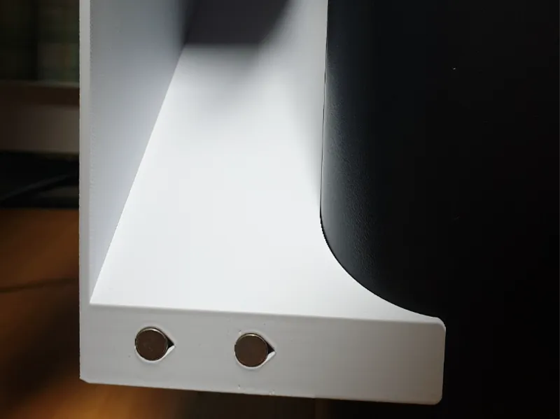 Magnetic Poop Slide