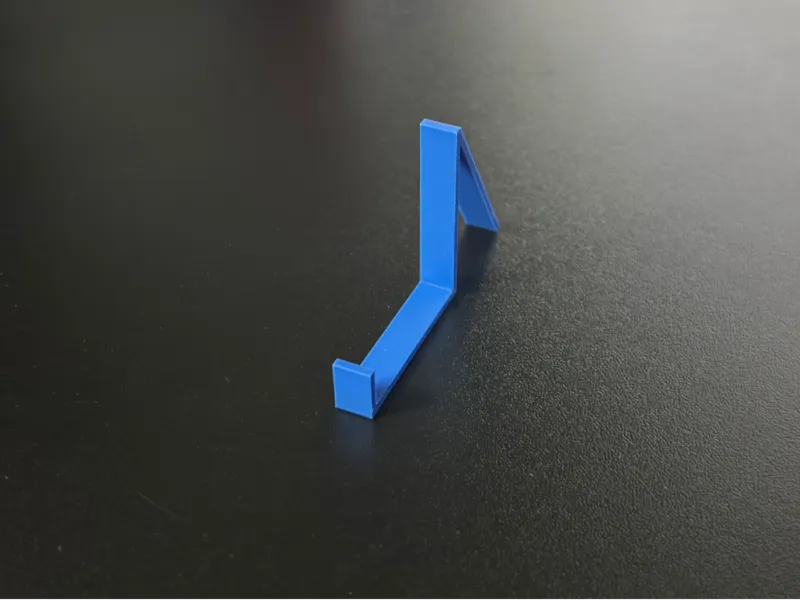 Super simple phone stand