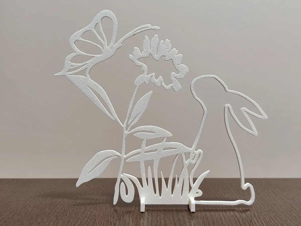 Scène nature minimaliste — lapin et fleurs des champs