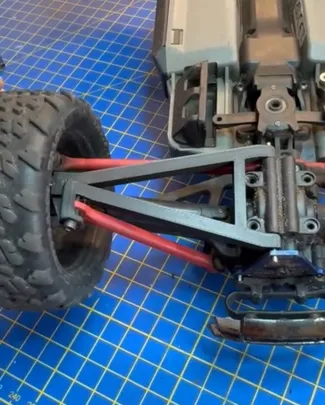 V4.0 E-revo Traxxas suspension arms