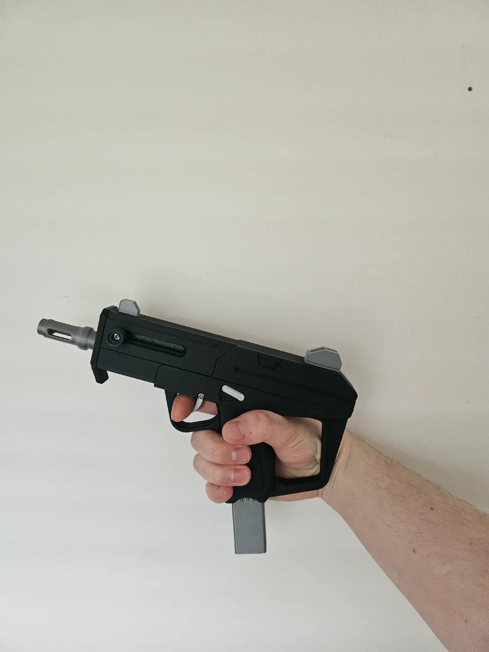 SAUG-P (Prop Gun with Moving Parts) - Free 3D Print Model - MakerWorld