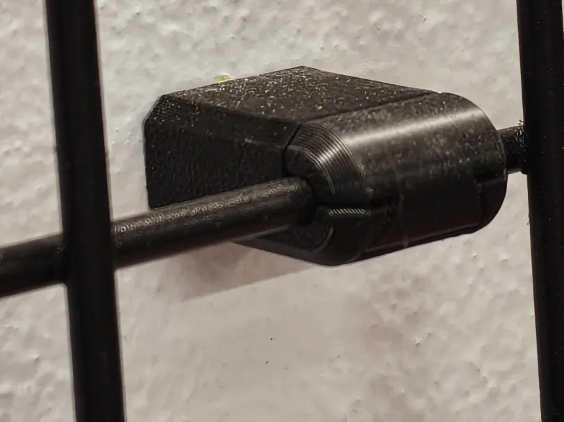 Clip o pieza de sujeción: Hidden 4 mm Wire / Grid Mount – Two-Piece Clip. Referencia del modelo original.