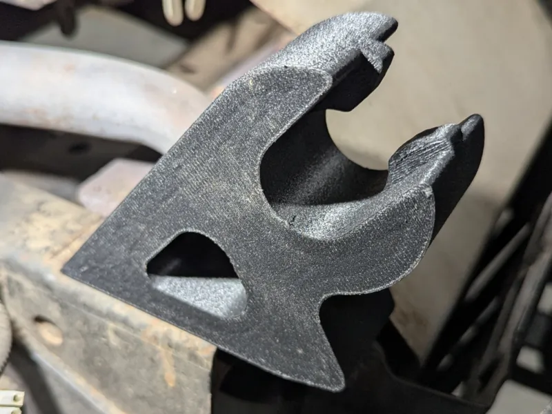 Cub Cadet - Hood Pivot Bracket - 731-10069