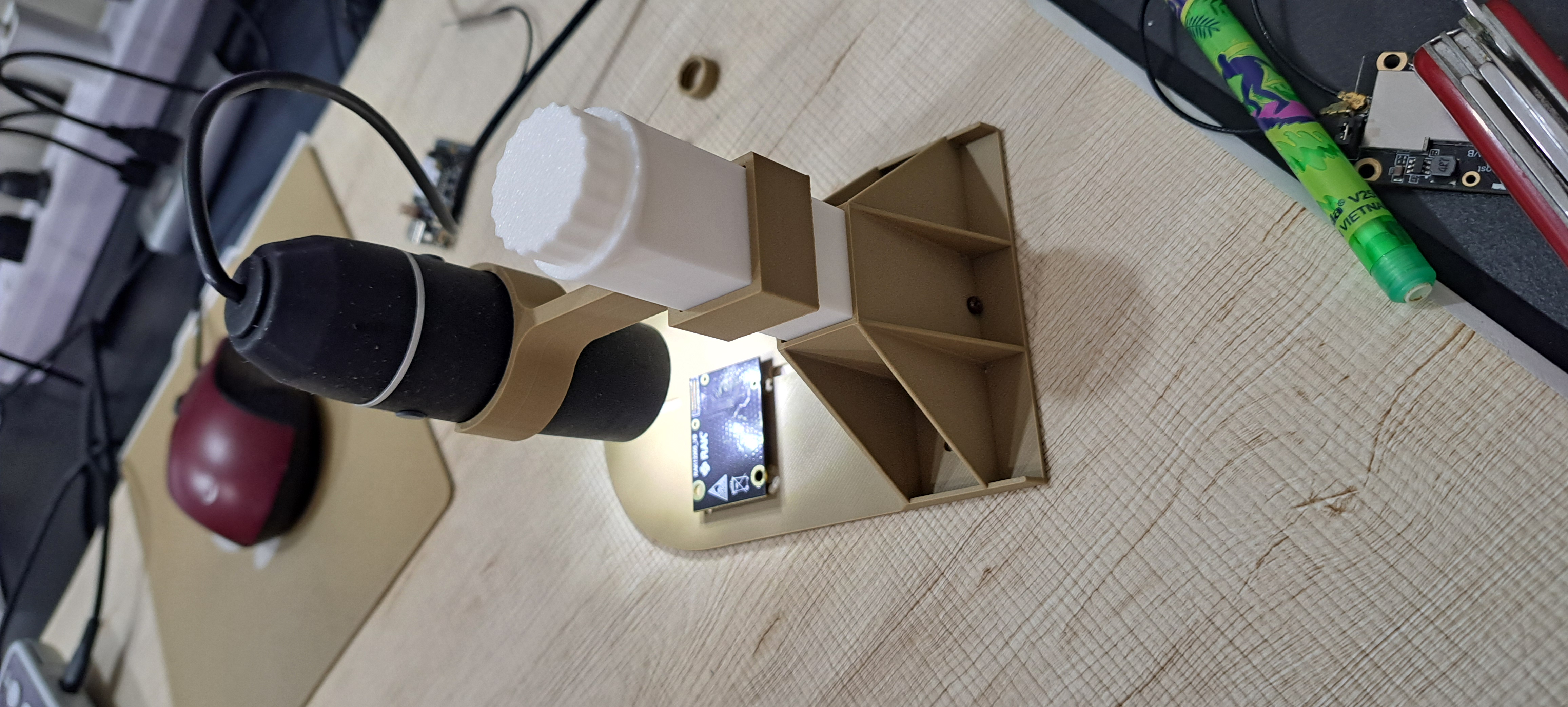 Miniatura 1 do modelo 3D USB Microscope Stand