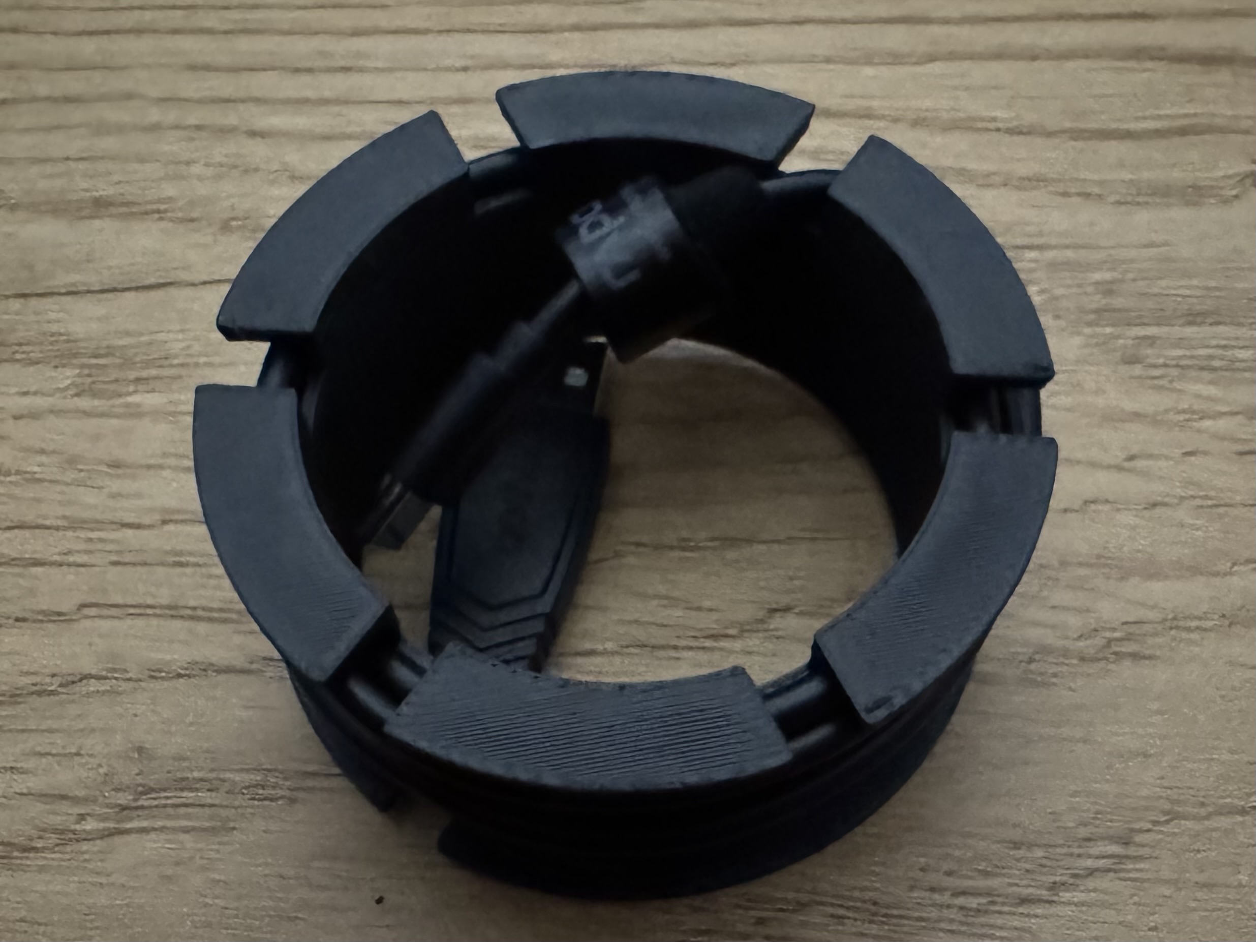 Miniatura 4 do modelo 3D Cable Organizer - Customizable Spool