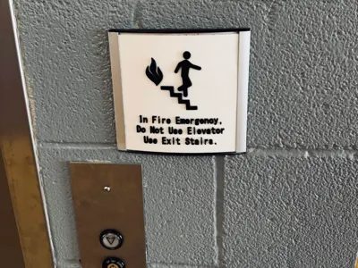 Use Fire Stairs Sign