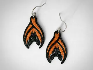 Simple bat earrings view 3