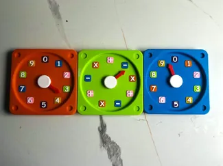 Spin & Solve – A Modular Educational Math Toy