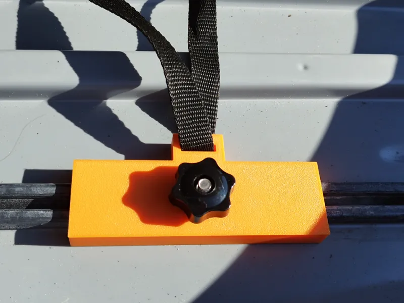 Thule Roof box T-Track Adapter