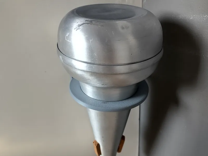 Wall mounted mute holder (75 mm diameter)
