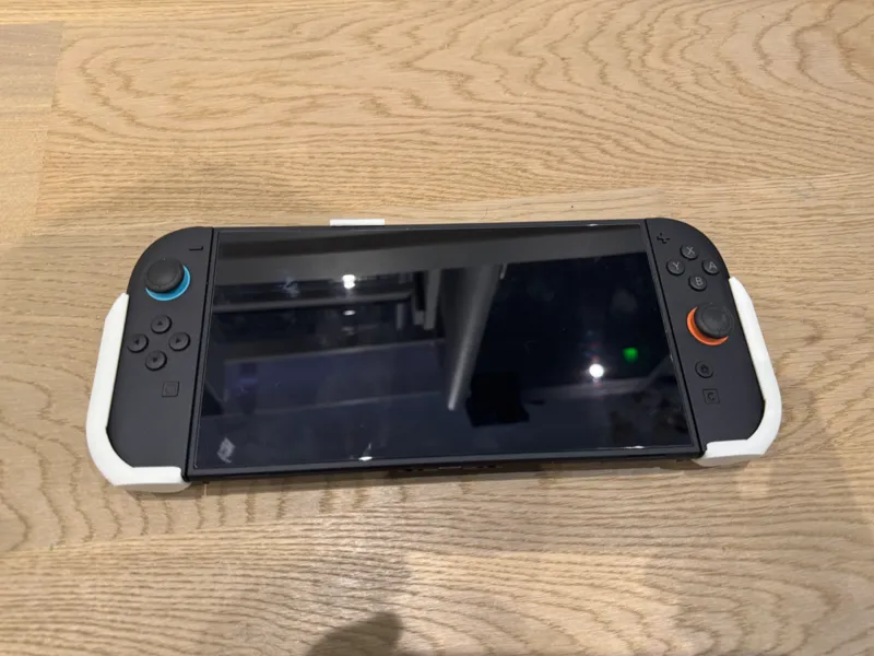 Nintendo Switch 2 Grip - Compact & Dockable