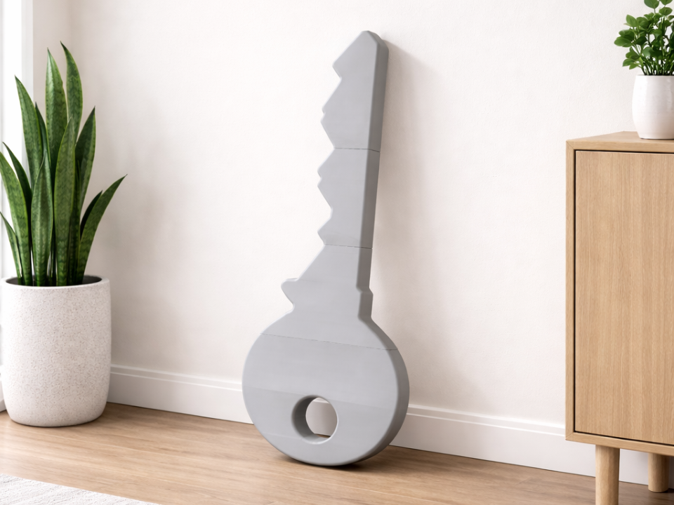 Huge key decoration